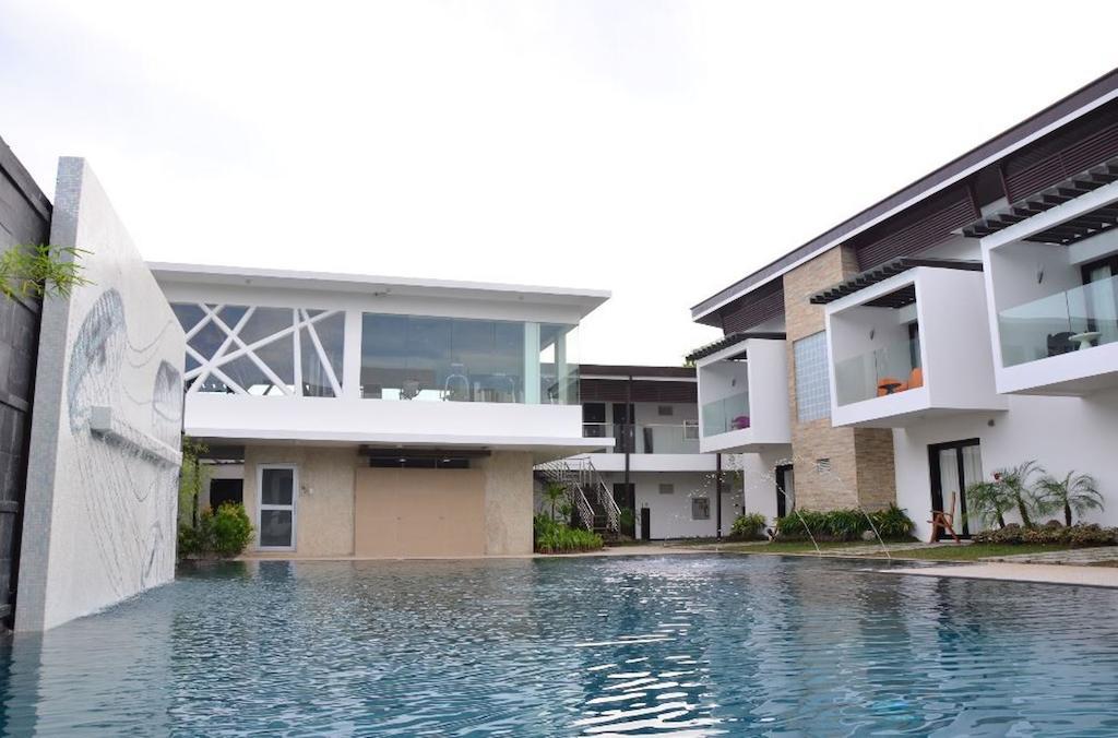 One Manalo Place Puerto Princesa Exteriér fotografie