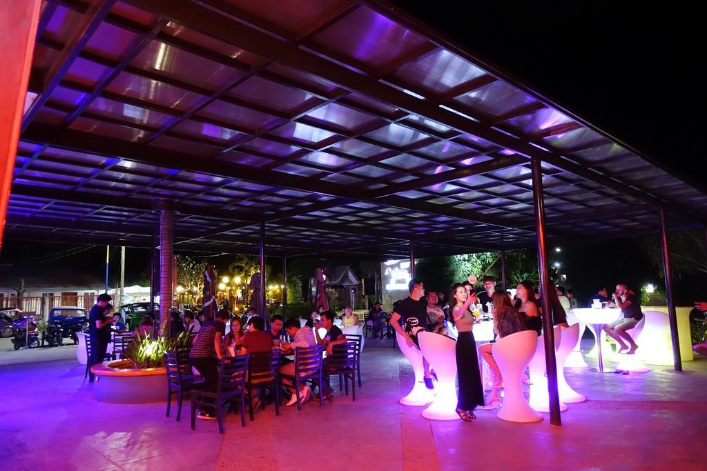 One Manalo Place Puerto Princesa Exteriér fotografie